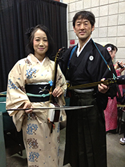 「ハワイ・ホノルルフェスティバル」にて、若林美智子社中（胡弓）と共演