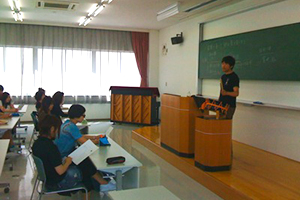 富山医療福祉専門学校看護学科一年生を対象に「民謡」授業