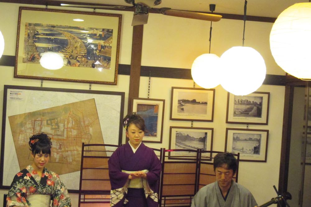 松川茶屋で週末定例ライブ