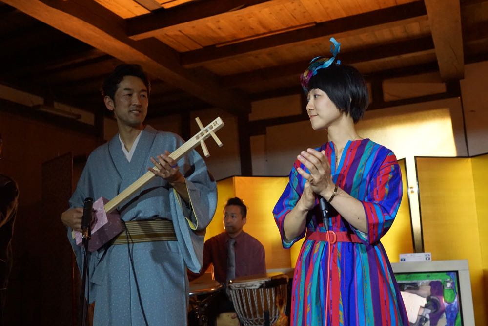 しゃみせん楽家「風の盆支店」