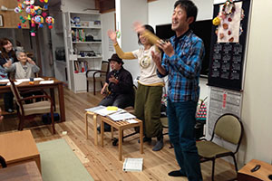 富山市中心商店街「てるてる亭」にて、「邦楽アラカルト出演」 老人施設や障害者施設等で慰問演奏